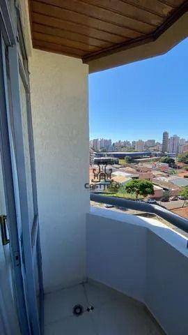 Apartamento à venda com 3 quartos, 77m² - Foto 8