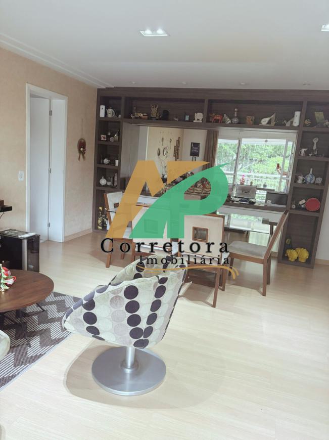 Apartamento à venda com 3 quartos, 126m² - Foto 2