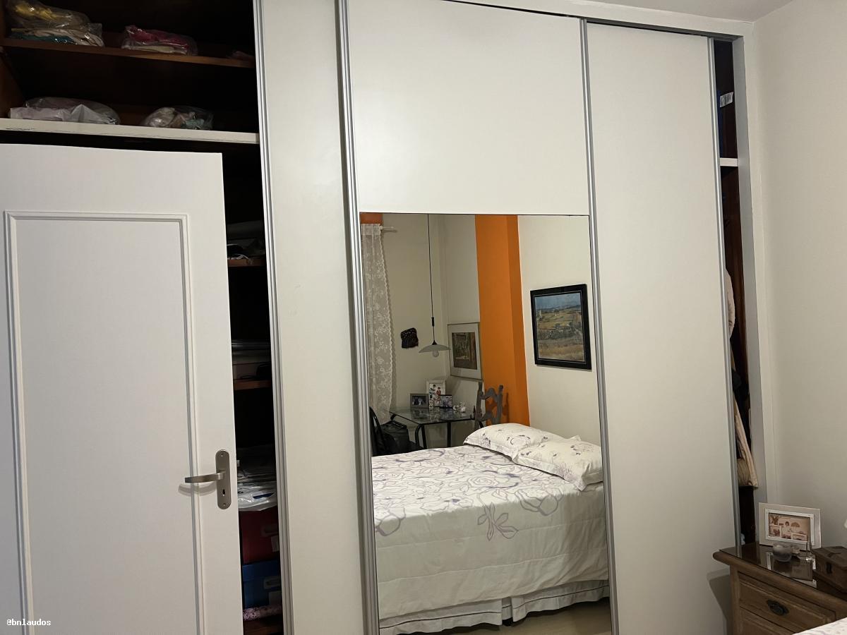 Apartamento à venda com 3 quartos, 138m² - Foto 9