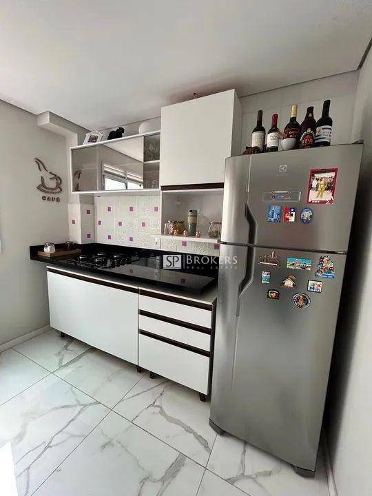 Apartamento à venda com 2 quartos, 42m² - Foto 6