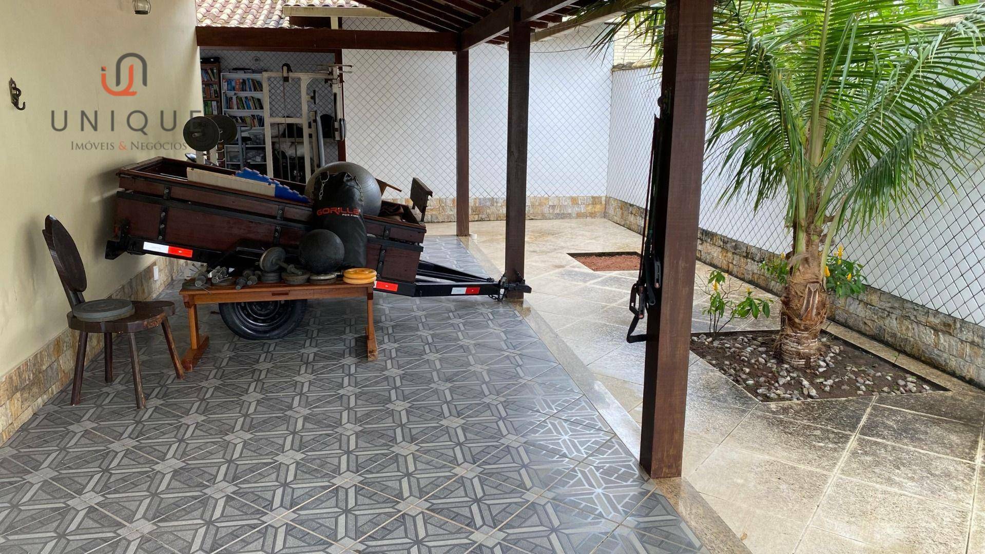 Casa à venda com 3 quartos, 250m² - Foto 3