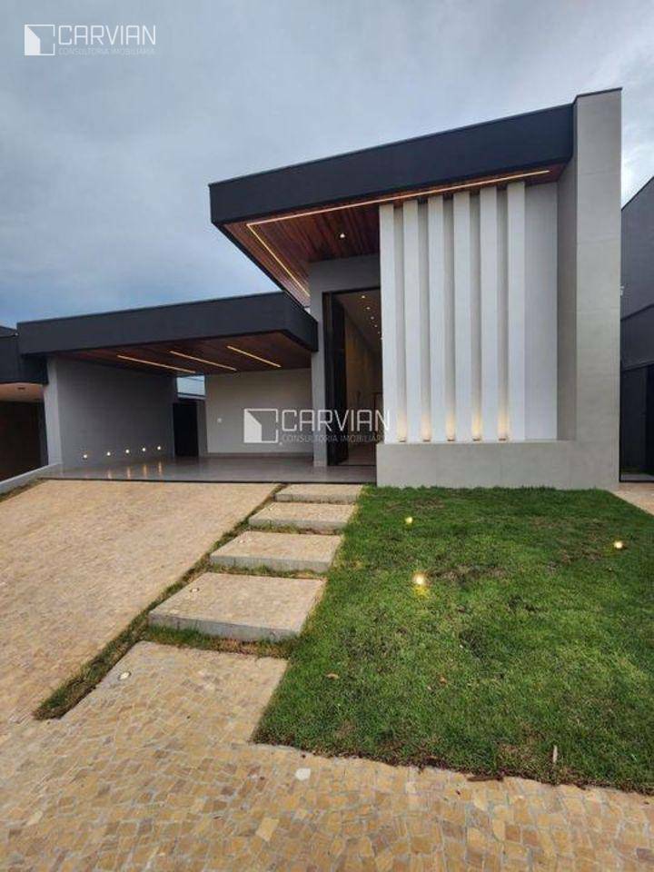 Casa de Condomínio à venda com 3 quartos, 208m² - Foto 2