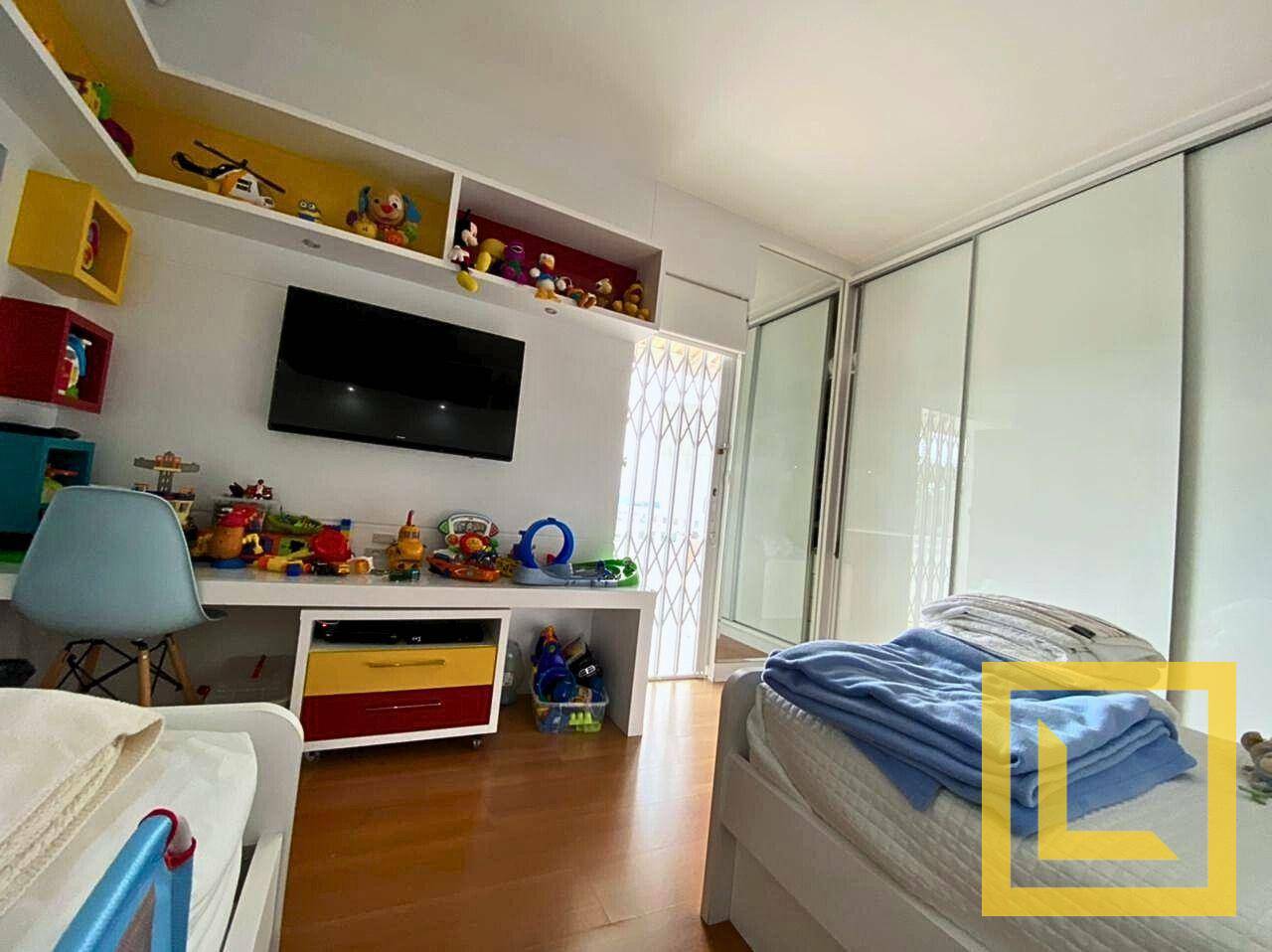 Casa à venda com 3 quartos, 260m² - Foto 14