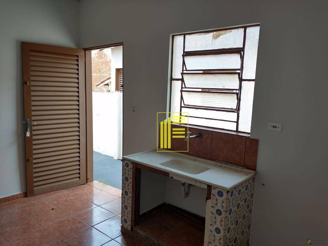 Casa para alugar com 1 quarto, 40m² - Foto 25