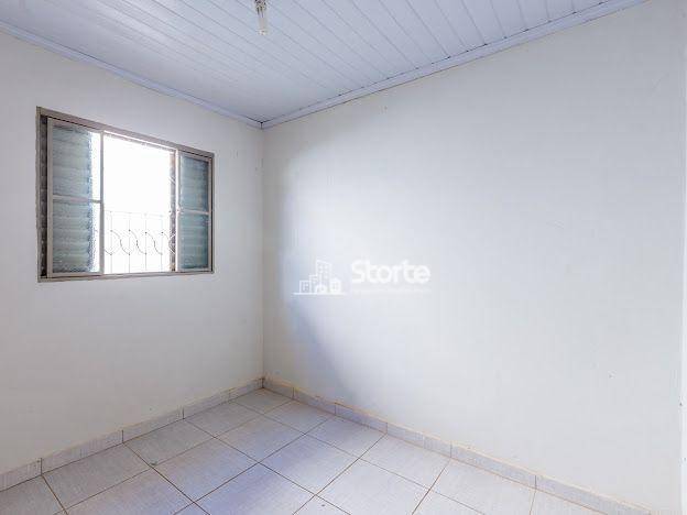 Casa à venda com 5 quartos, 130m² - Foto 10