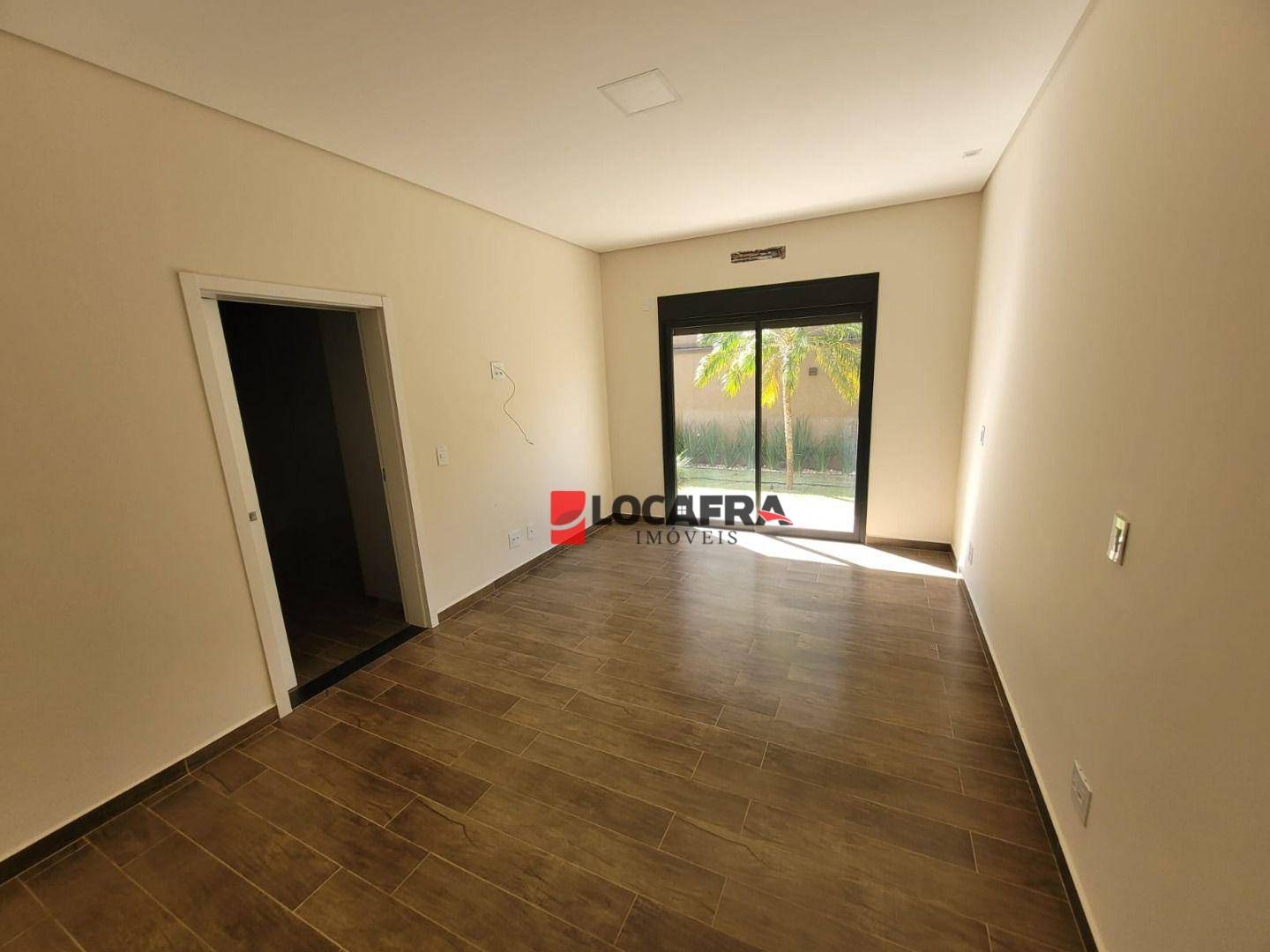 Casa de Condomínio à venda com 4 quartos, 378m² - Foto 13