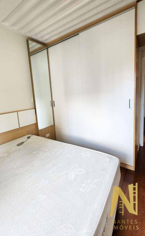 Apartamento à venda com 3 quartos, 74m² - Foto 18