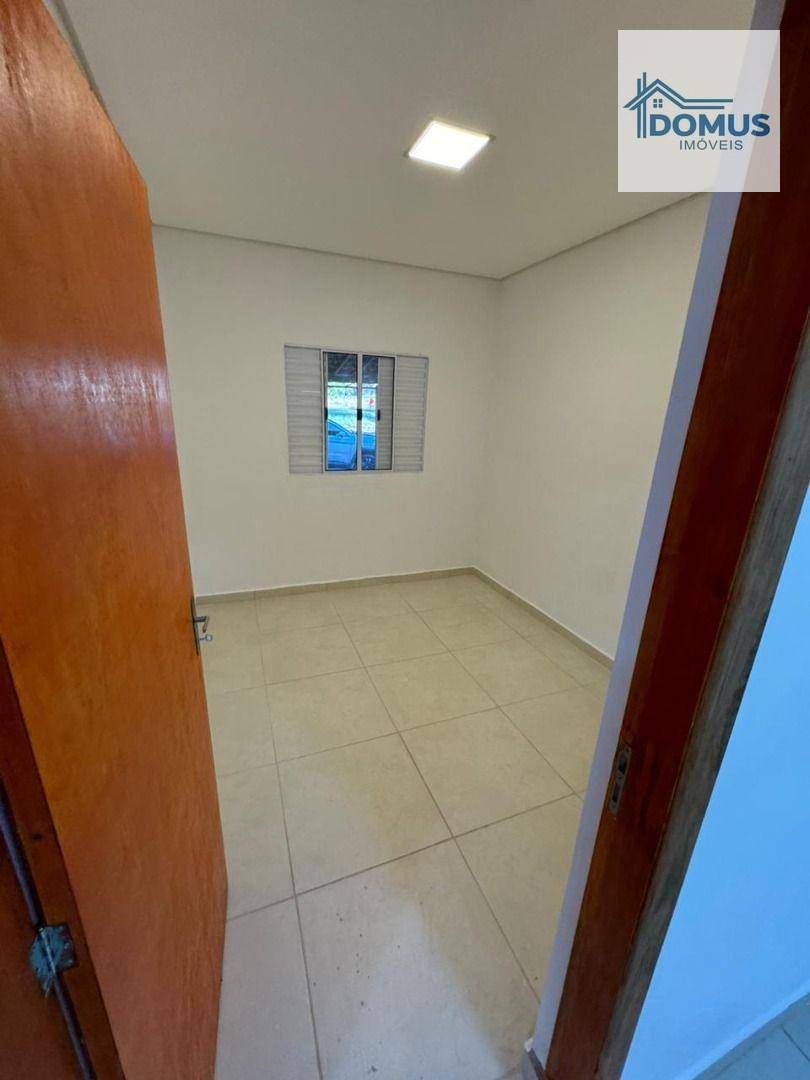 Casa à venda com 3 quartos, 61m² - Foto 8