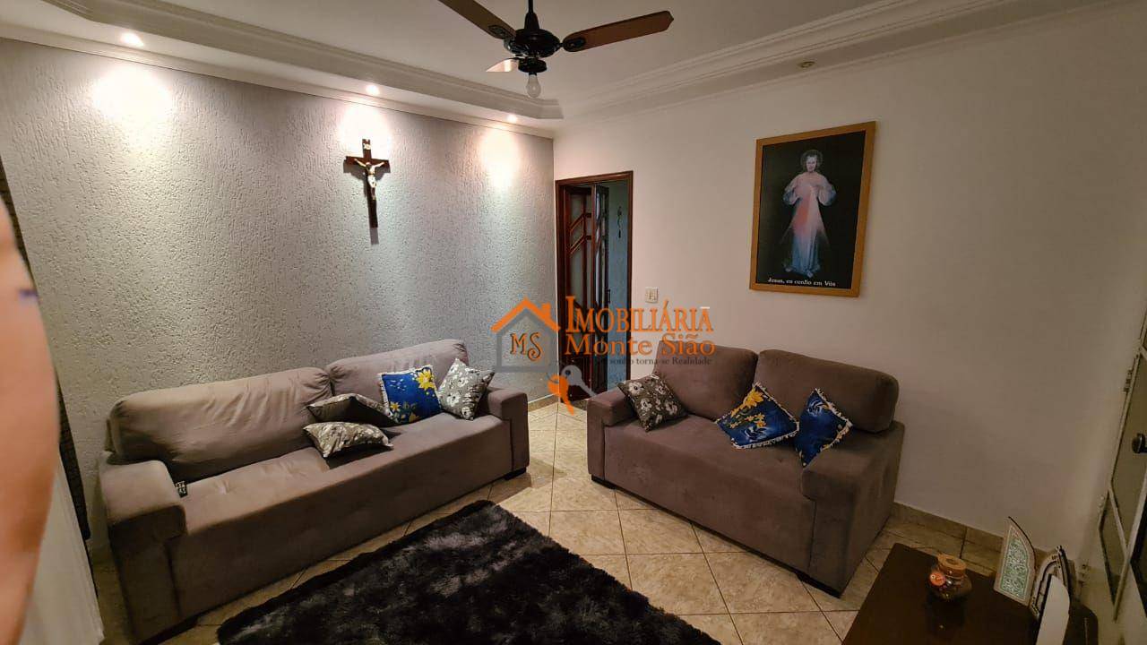 Casa à venda com 3 quartos, 179m² - Foto 1