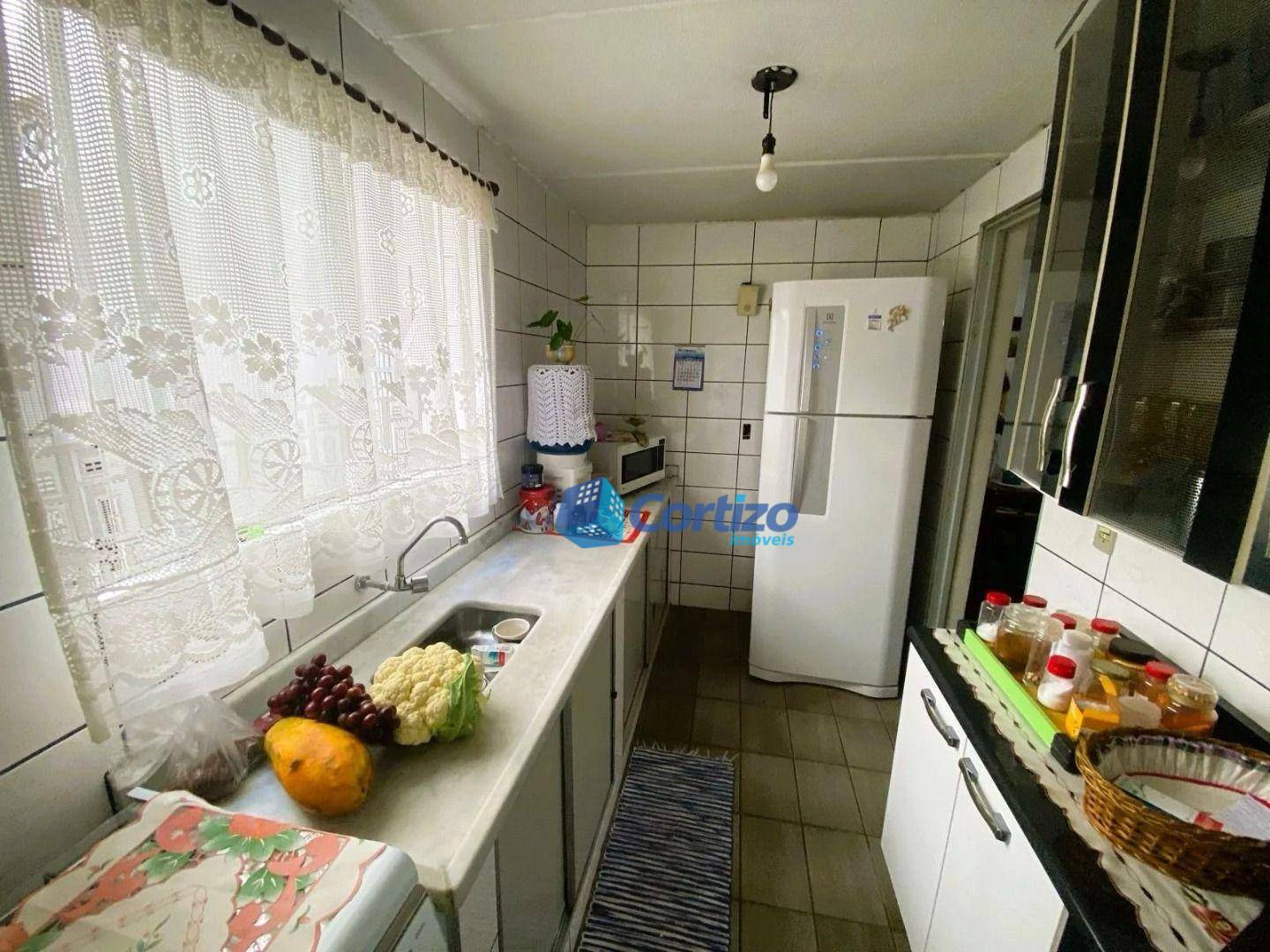 Apartamento à venda com 3 quartos, 69m² - Foto 4