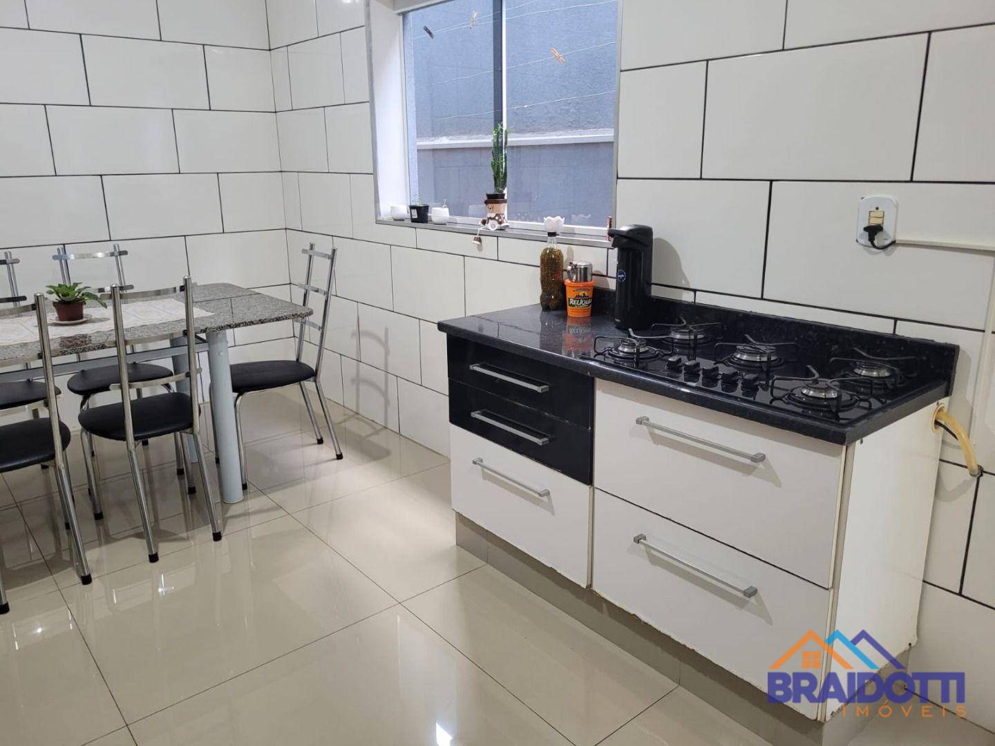 Casa à venda e aluguel com 3 quartos, 220m² - Foto 8