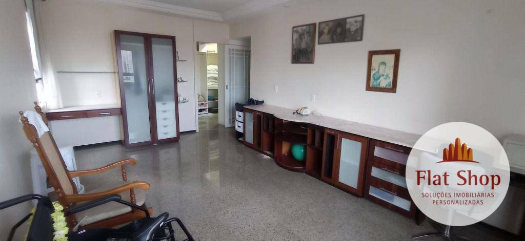 Apartamento à venda com 4 quartos, 174m² - Foto 18