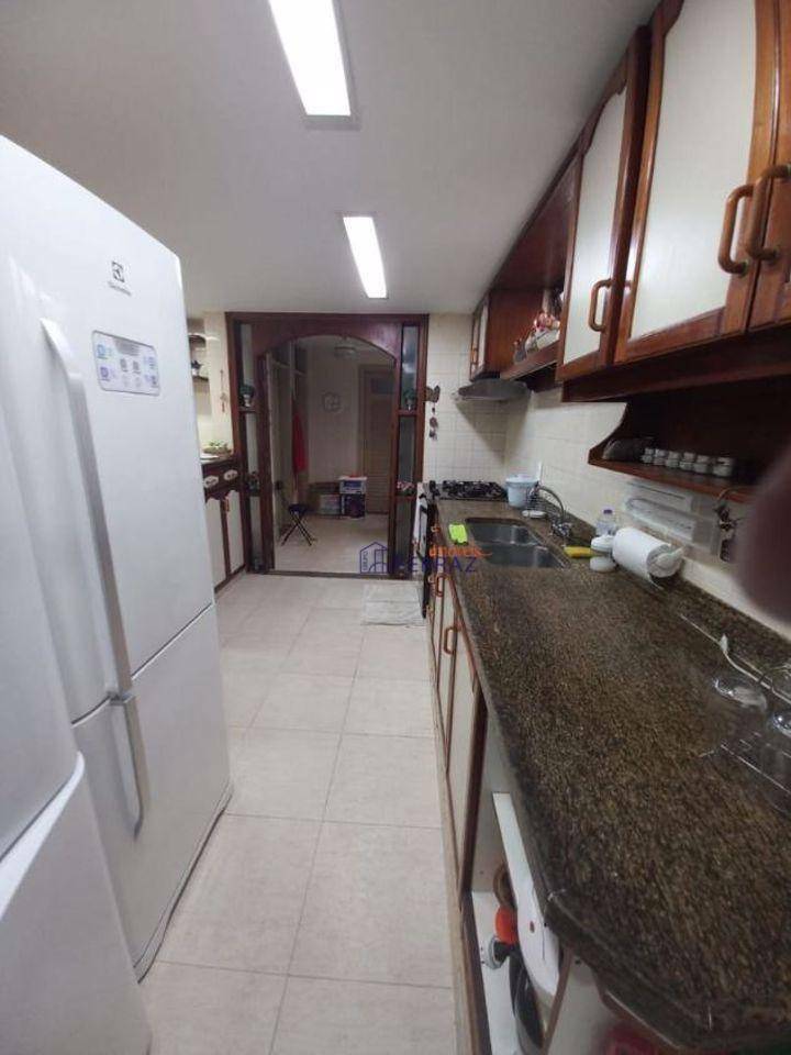 Apartamento à venda com 4 quartos, 254m² - Foto 13