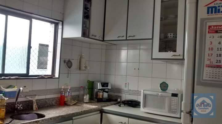 Apartamento à venda com 2 quartos, 70m² - Foto 6