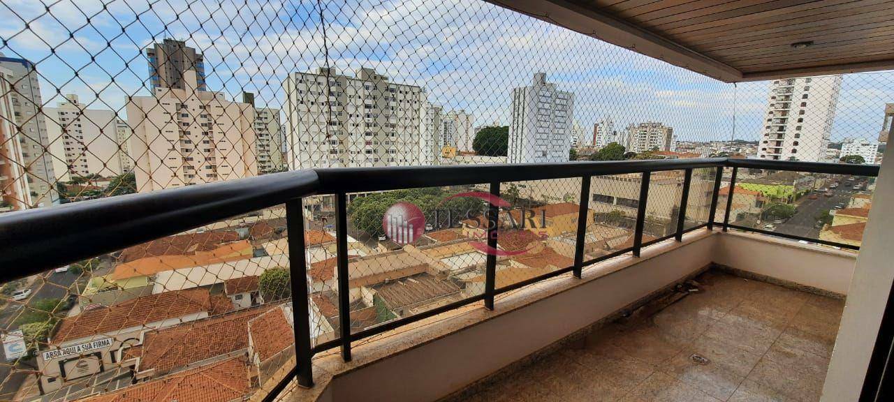 Apartamento para alugar com 3 quartos, 176m² - Foto 17