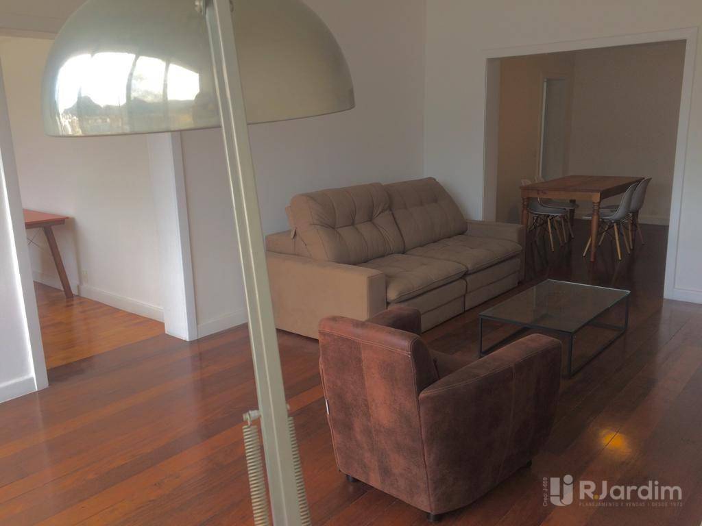 Apartamento para alugar com 3 quartos, 150m² - Foto 4