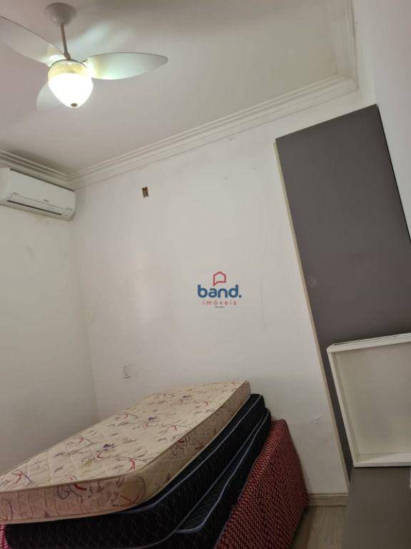 Casa de Condomínio à venda com 3 quartos, 218m² - Foto 15