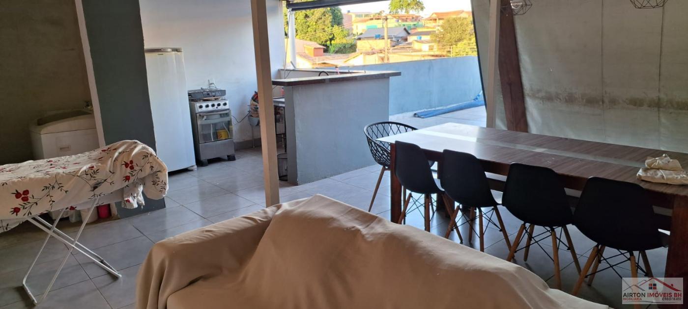 Casa para alugar com 3 quartos, 190m² - Foto 2