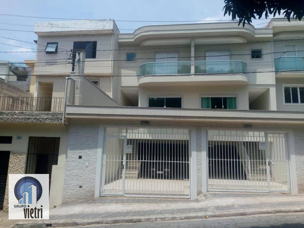 Sobrado à venda com 3 quartos, 225m² - Foto 1