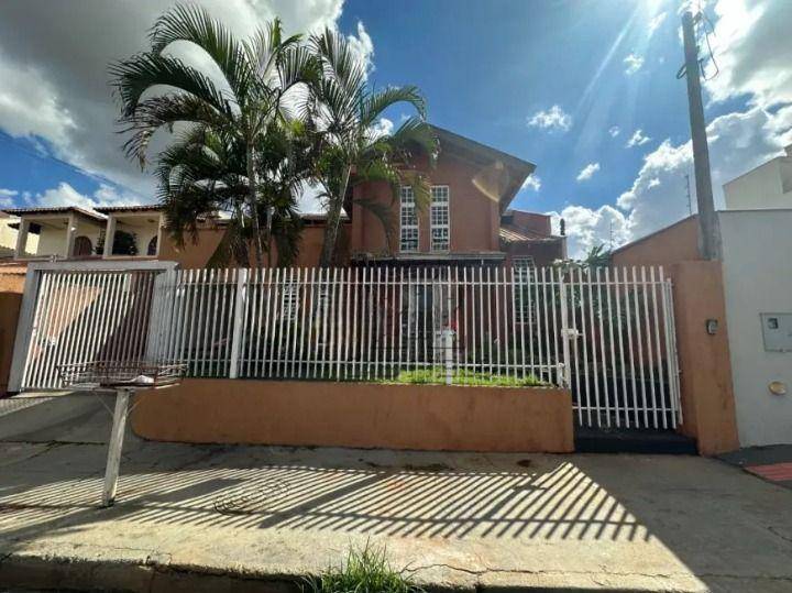 Sobrado, 3 quartos, 170 m² - Foto 1