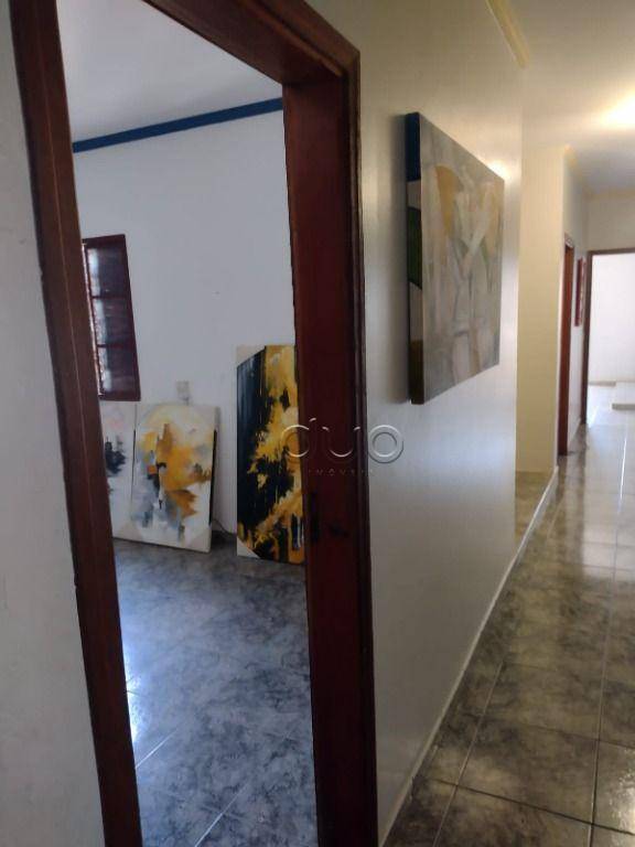 Casa à venda com 2 quartos, 303m² - Foto 17