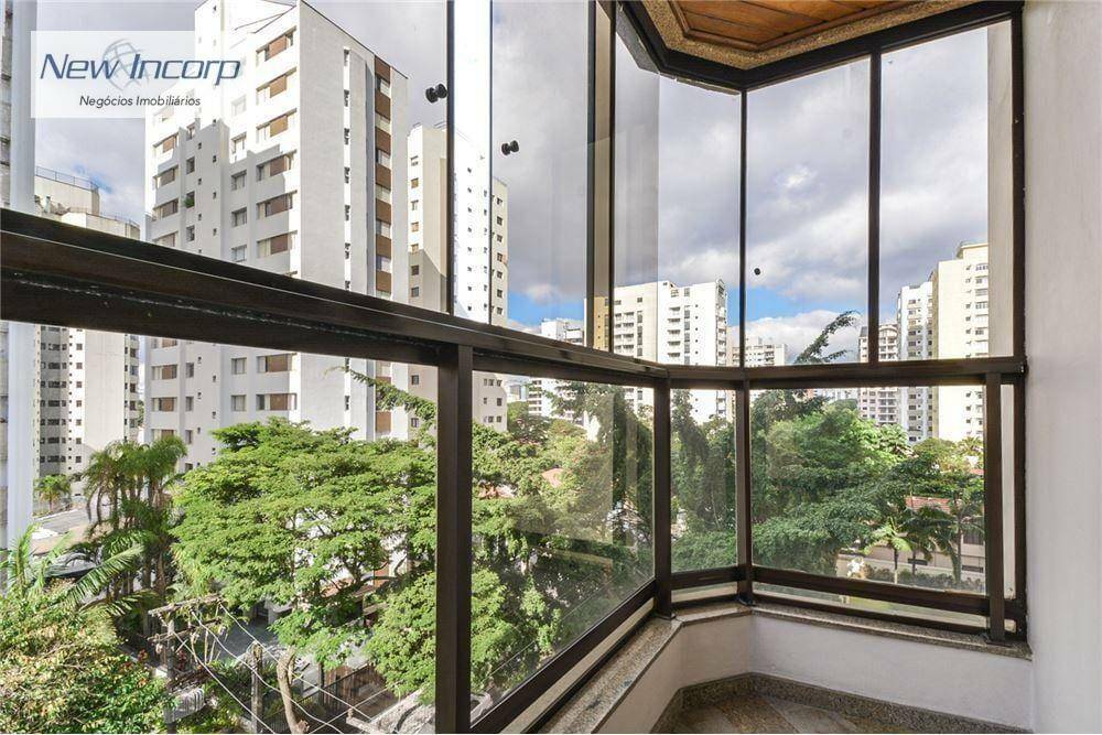 Apartamento à venda com 3 quartos, 193m² - Foto 25