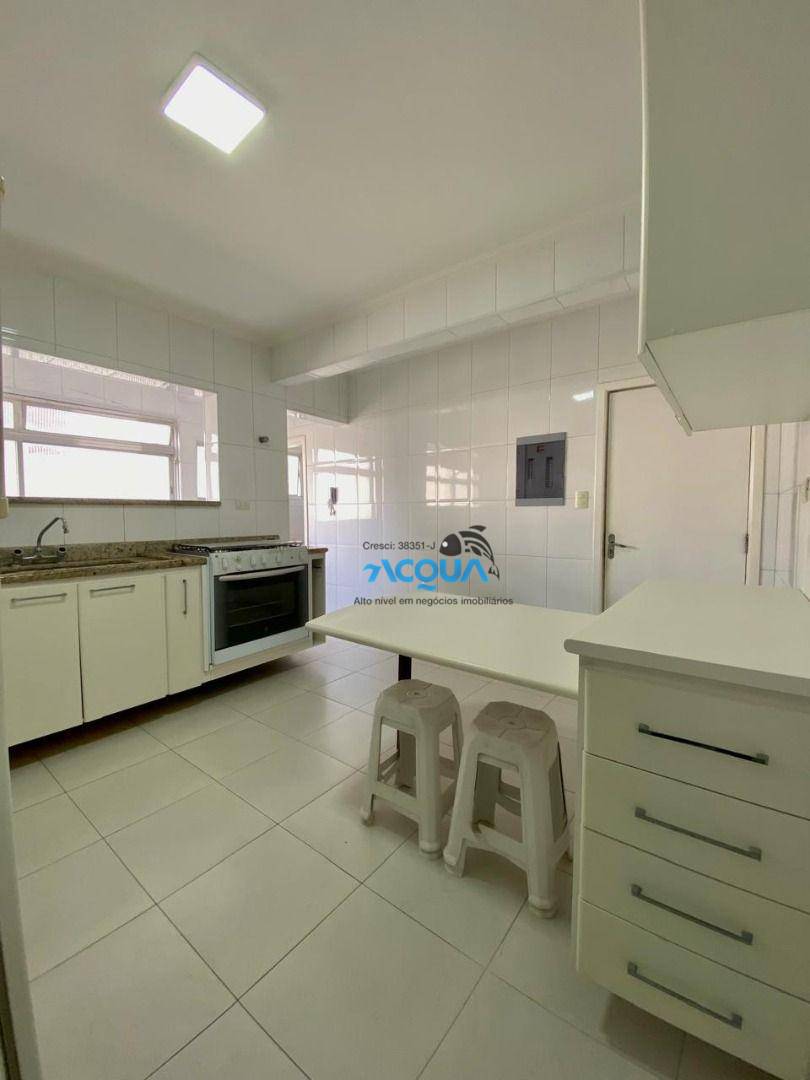 Apartamento à venda com 3 quartos, 181m² - Foto 6