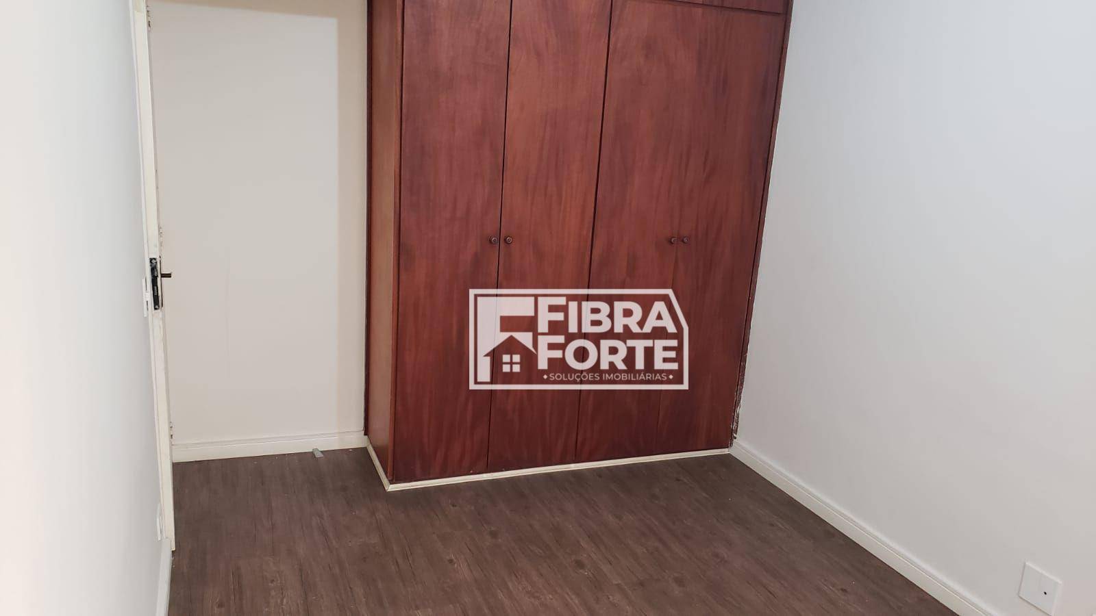 Apartamento à venda com 3 quartos, 77m² - Foto 28