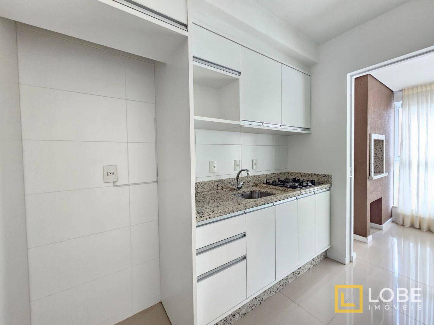 Apartamento à venda com 2 quartos, 79m² - Foto 3