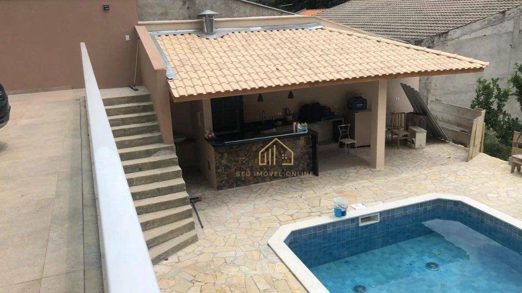 Casa de Condomínio à venda com 3 quartos, 300m² - Foto 3