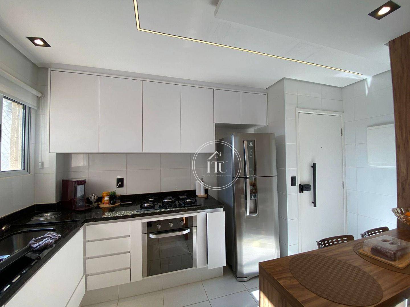 Apartamento à venda com 3 quartos, 133m² - Foto 32