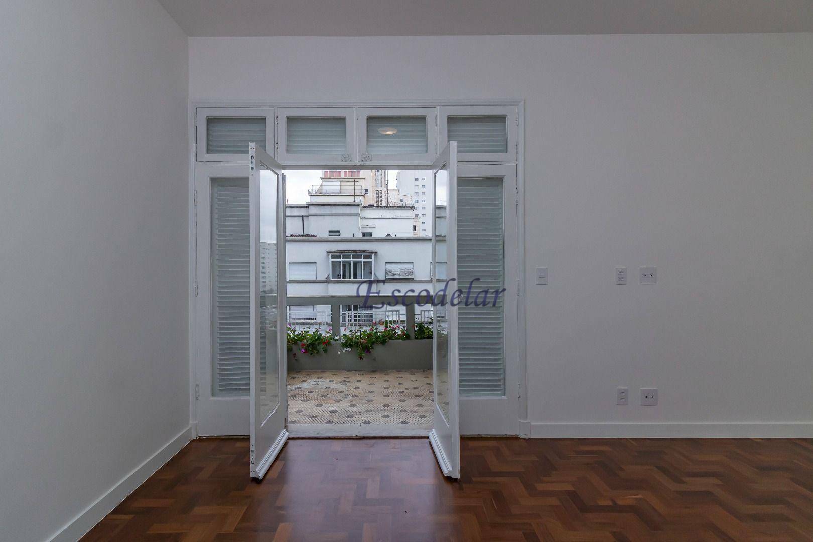 Apartamento à venda com 3 quartos, 239m² - Foto 29