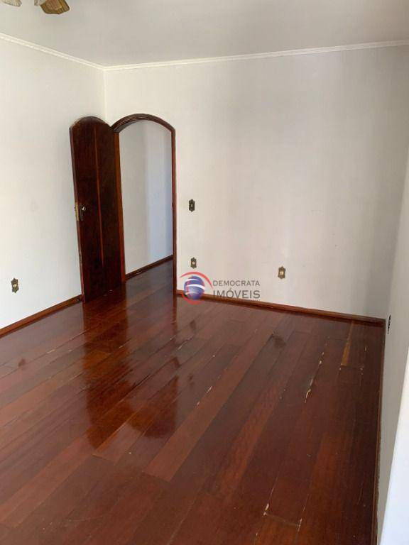 Sobrado à venda com 4 quartos, 232m² - Foto 14