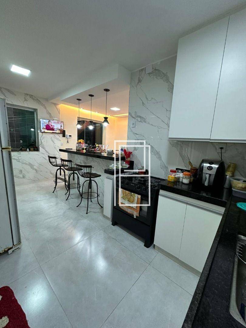 Casa à venda com 3 quartos, 290m² - Foto 13