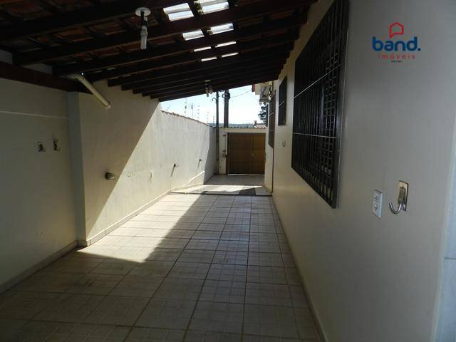 Casa à venda com 2 quartos, 190m² - Foto 12