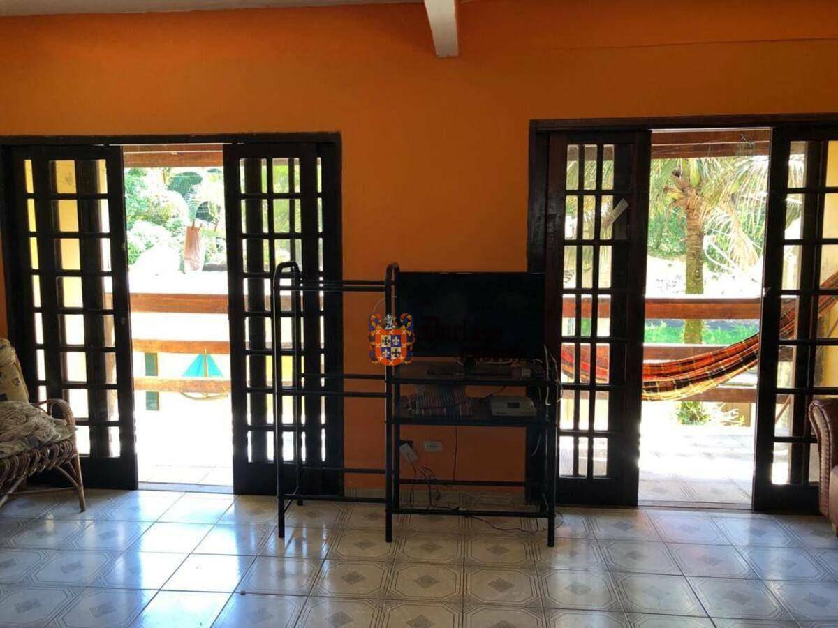 Sobrado à venda com 3 quartos, 60m² - Foto 11