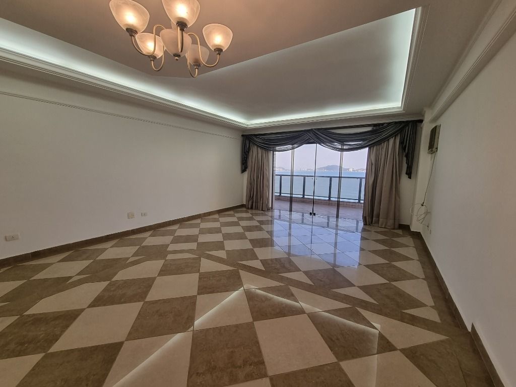 Apartamento à venda com 3 quartos, 150m² - Foto 6