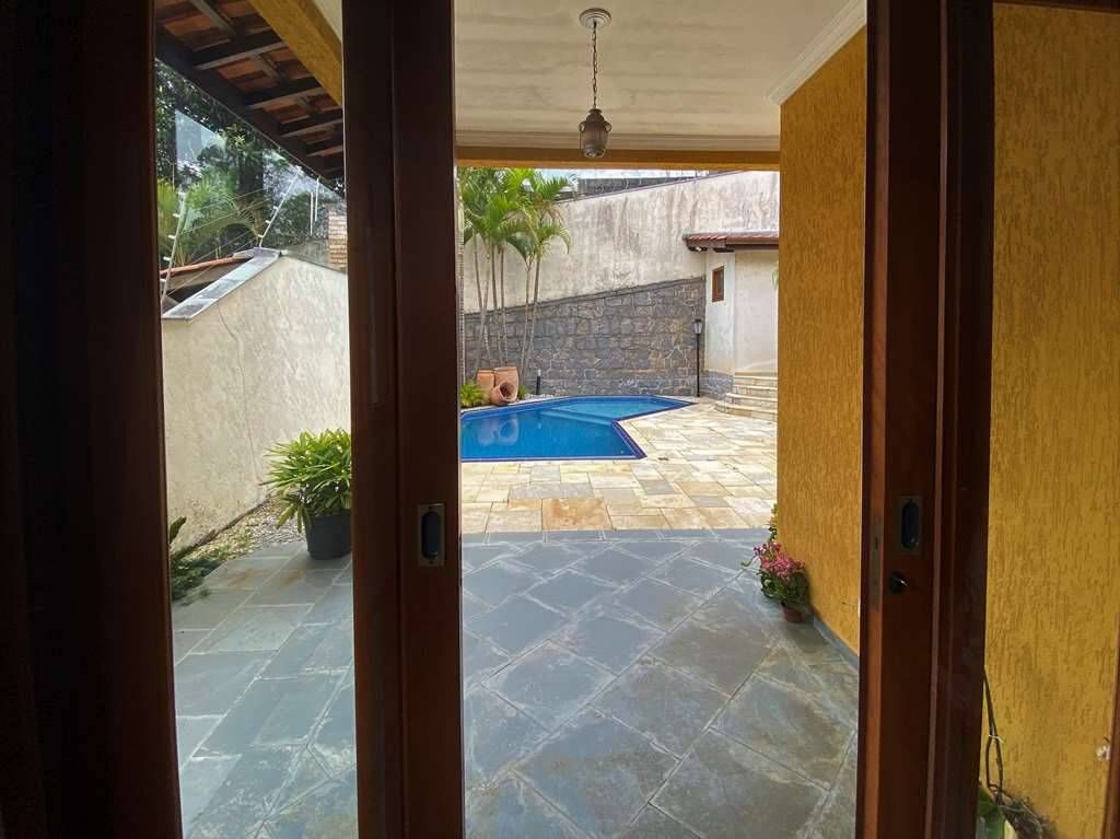 Casa de Condomínio à venda com 3 quartos, 572m² - Foto 13