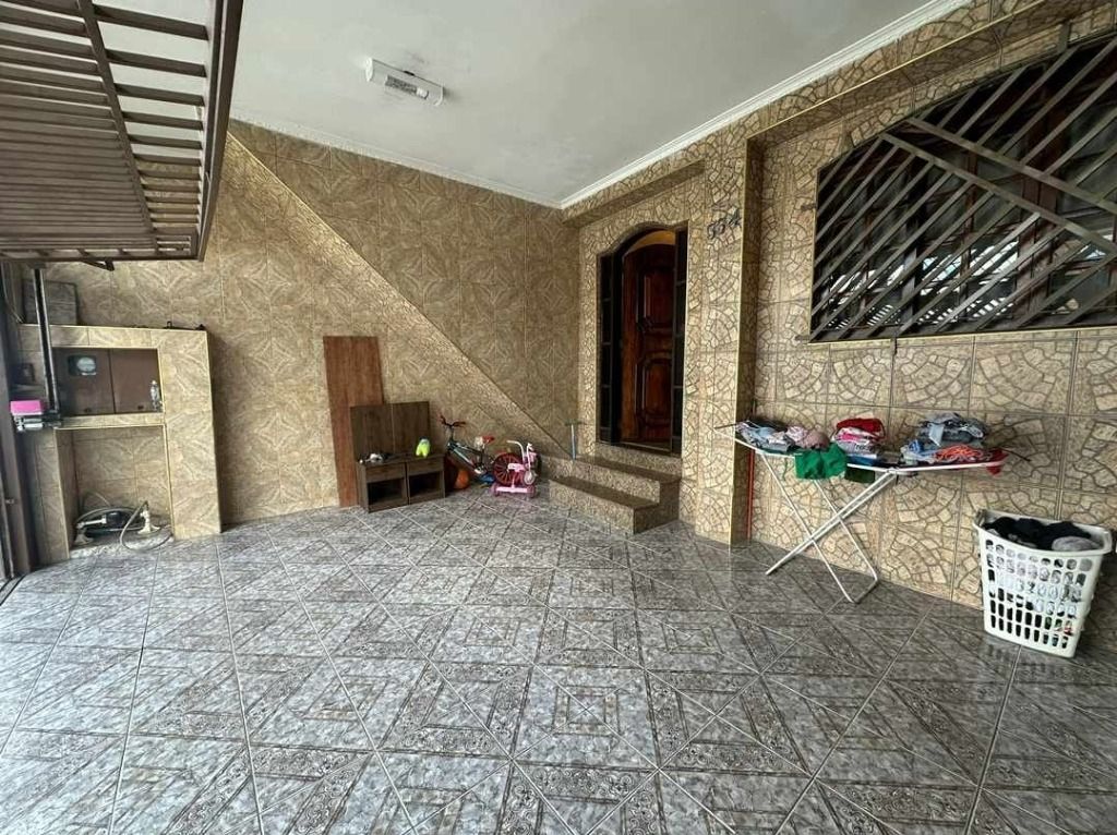 Casa à venda com 3 quartos, 90m² - Foto 3