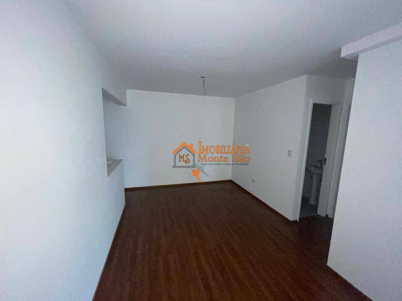 Apartamento à venda com 2 quartos, 67m² - Foto 3