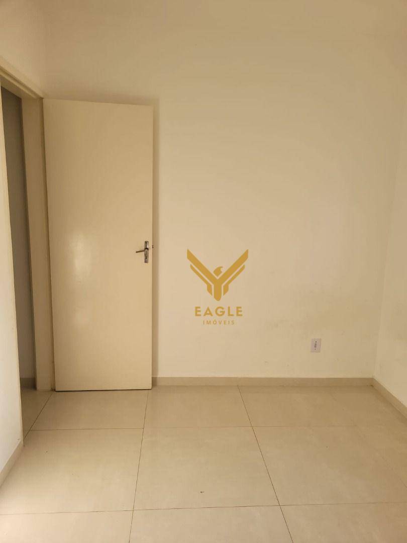 Apartamento à venda com 2 quartos, 53m² - Foto 2