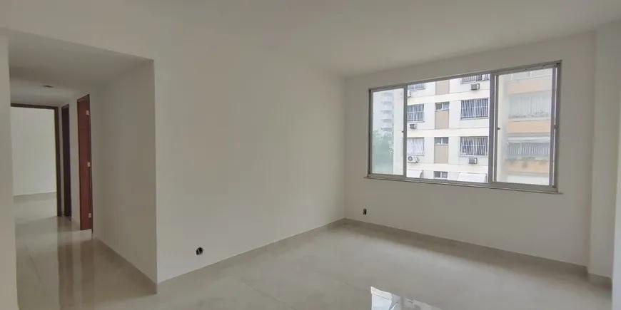 Apartamento à venda com 2 quartos, 100m² - Foto 20