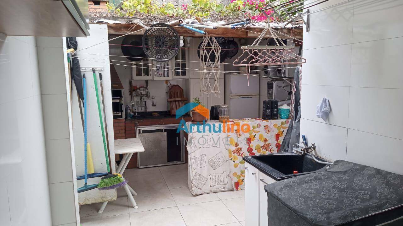 Sobrado à venda com 2 quartos, 170M2 - Foto 12