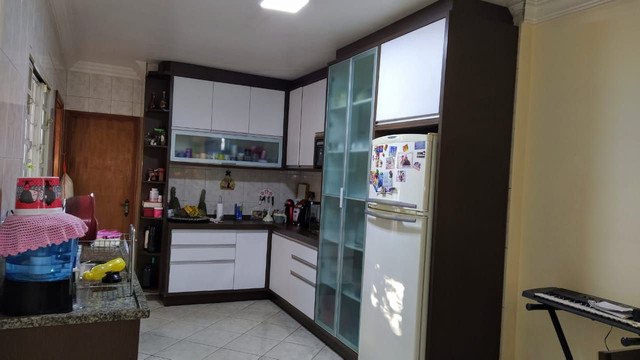 Casa à venda com 4 quartos, 154m² - Foto 8