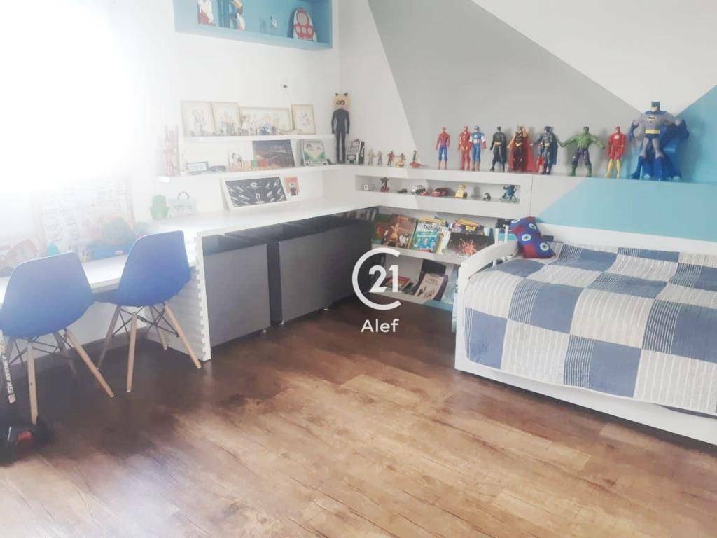 Apartamento à venda com 3 quartos, 208m² - Foto 8