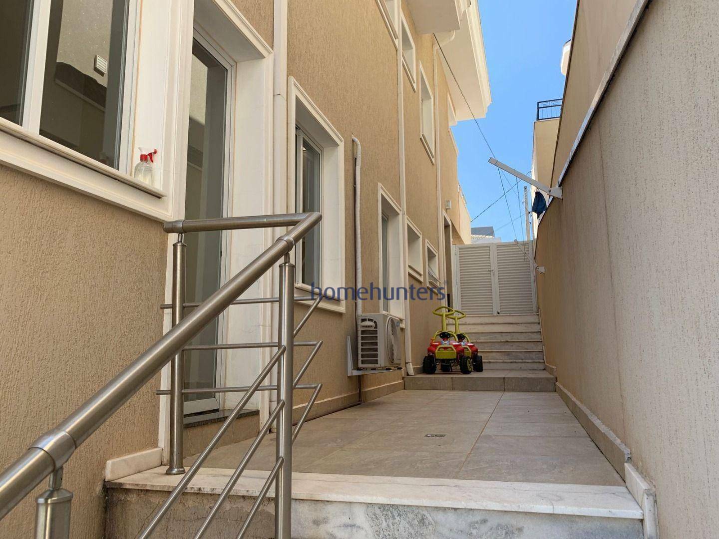 Casa de Condomínio para alugar com 4 quartos, 360m² - Foto 17