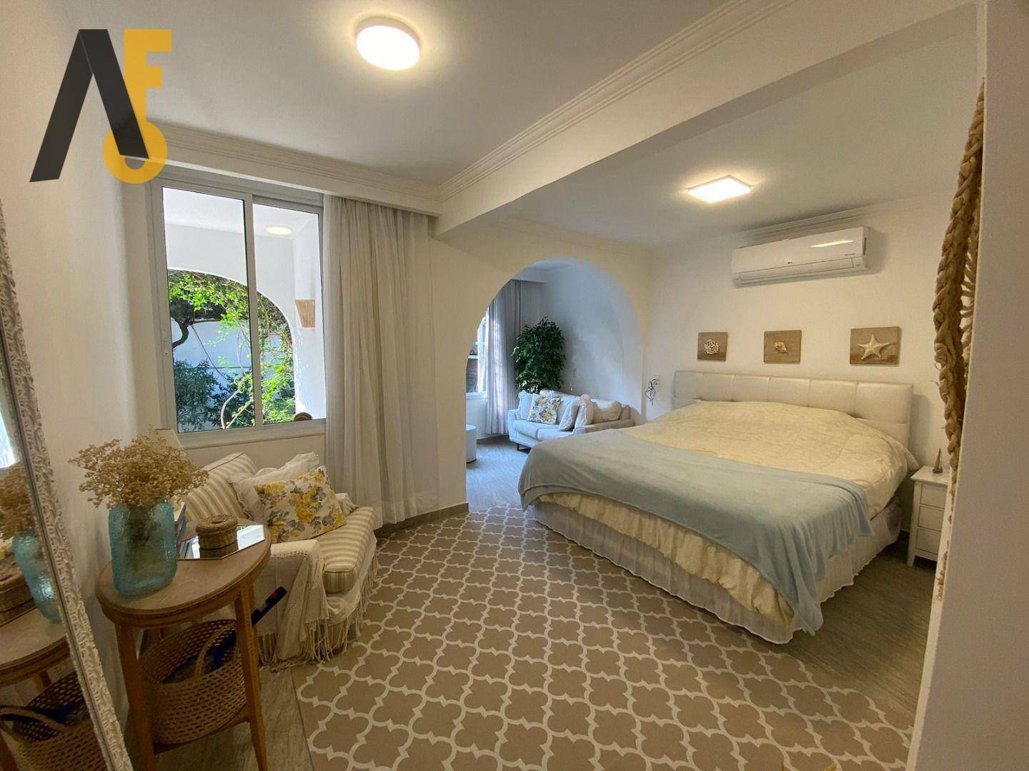 Casa à venda com 4 quartos, 318m² - Foto 10