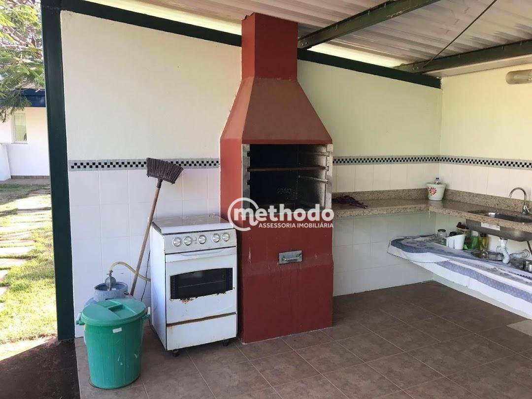 Casa à venda com 3 quartos, 210m² - Foto 11