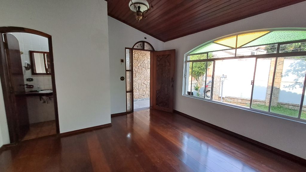 Sobrado à venda com 4 quartos, 327m² - Foto 6