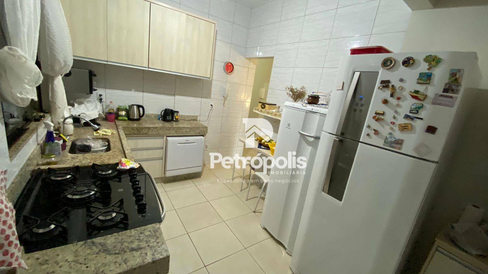 Casa à venda com 3 quartos, 104m² - Foto 12